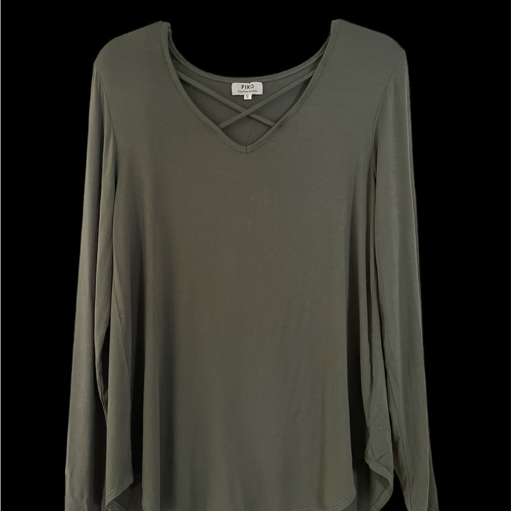 PIKO olive green criss cross neck long sleeve tee blouse small